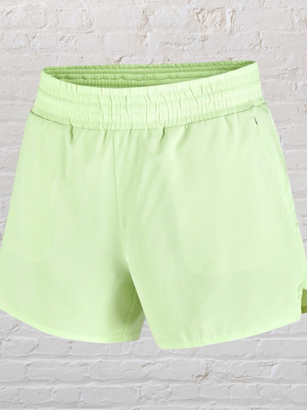 NWT SALOMON Shakeout 4in Short - Women's SIZE XL